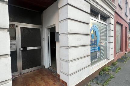 Ladenlokal, Büro, Lagerraum mit WC. zimmer