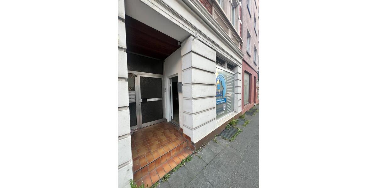 Ladenlokal, Büro, Lagerraum mit WC. zimmer