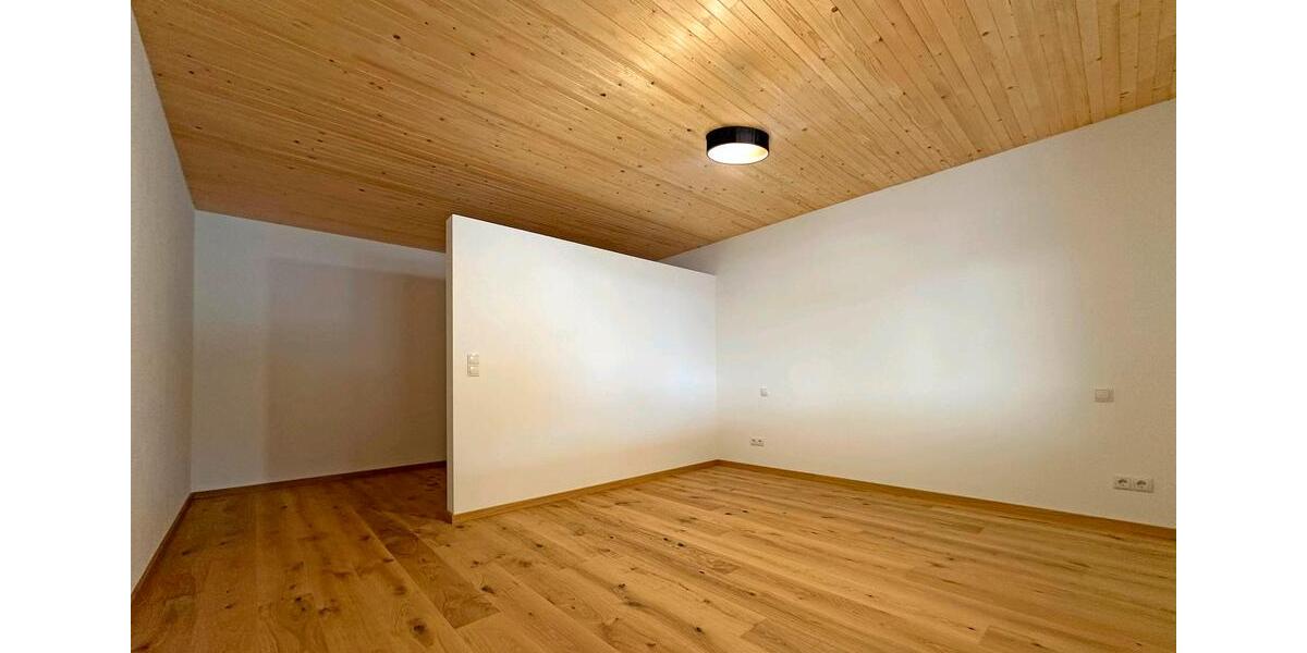 Mehrfamilienhaus, Wohnhaus Bischofsmais - 4.5 Zimmer, 148 m&sup2;, 1.300&euro; | Angebot:26703964