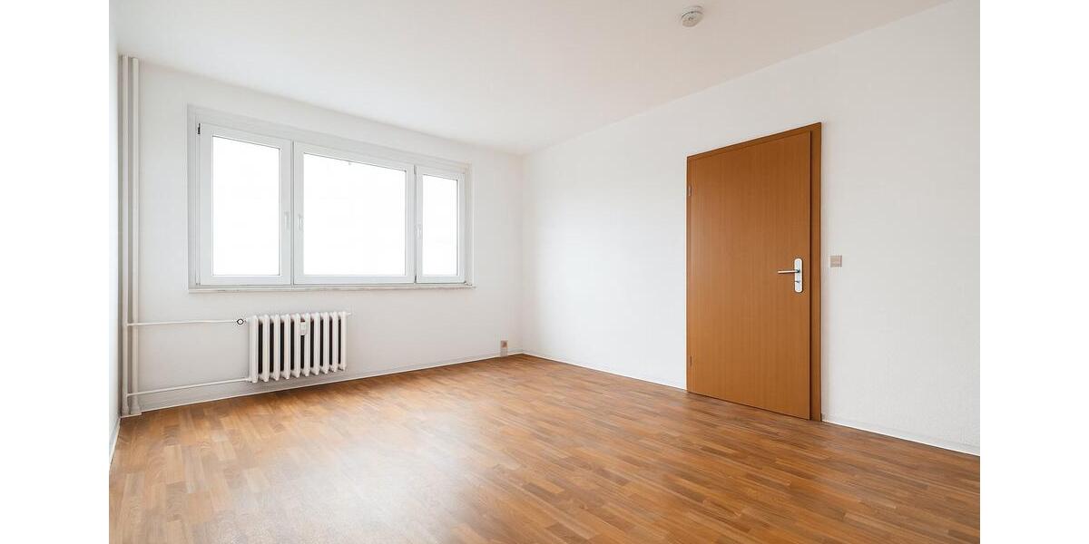 Etagenwohnung Rudolstadt - 4 Zimmer, 70 m&sup2;, 450&euro; | Angebot:26442701