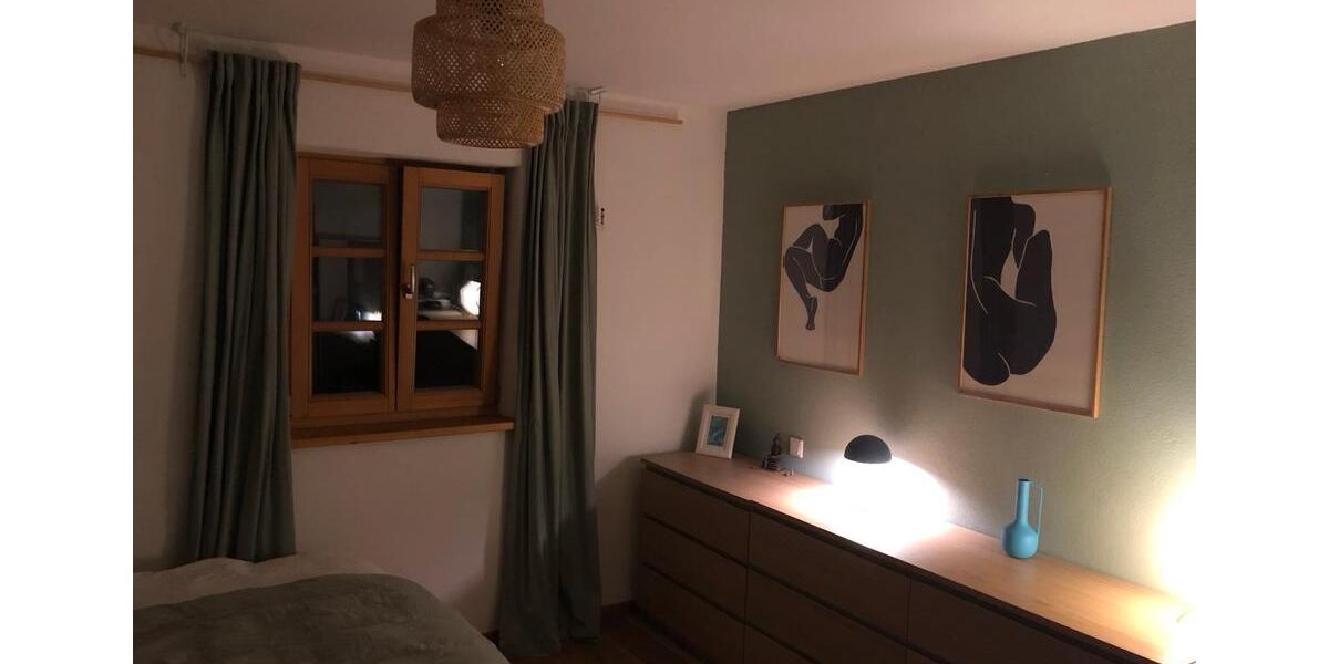 Wohnen auf Zeit Söchtenau - 16 Zimmer, 92 m&sup2;, 320&euro; | Angebot:25757478