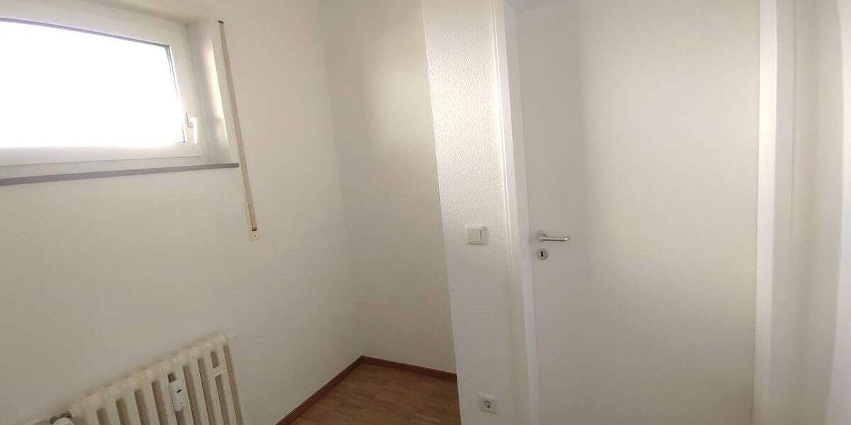Etagenwohnung Mannheim Neckarstadt - 2 Zimmer, 61 m&sup2;, 690&euro; | Angebot:25699477