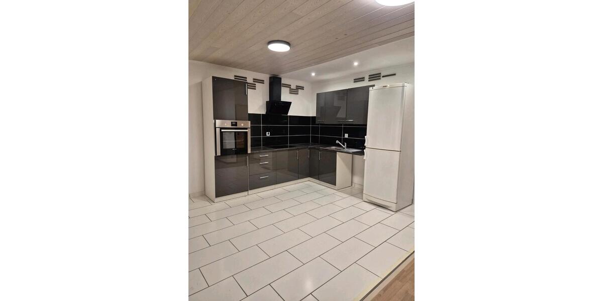 Dachgeschoßwohnung Höchst im Odenwald - 3 Zimmer, 105 m&sup2;, 800&euro; | Angebot:25149419