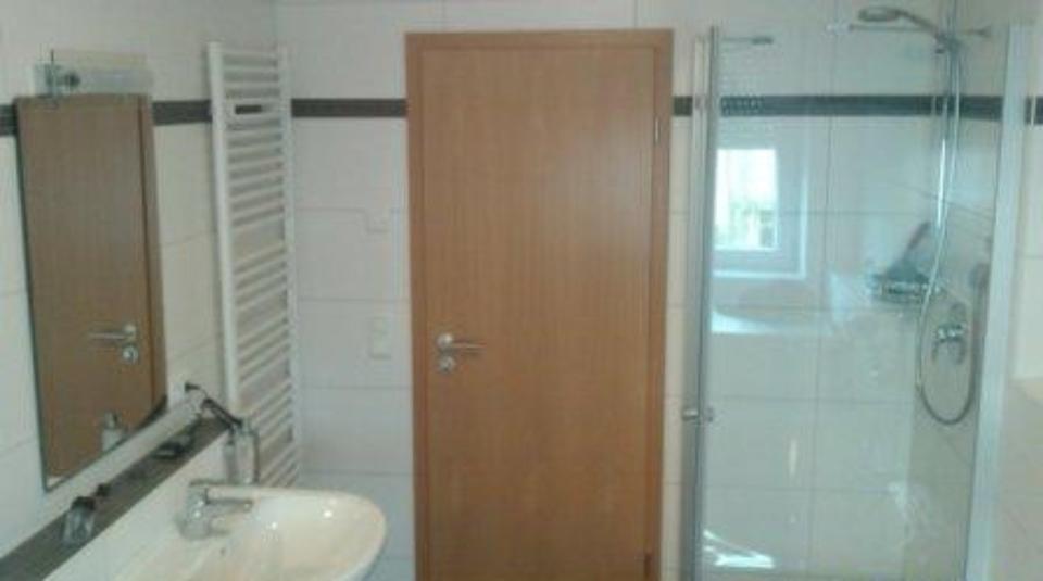 3 Zimmerwohnung zu vermieten - Nähe Hessing Klinik - WG-geeignet 3 zimmer