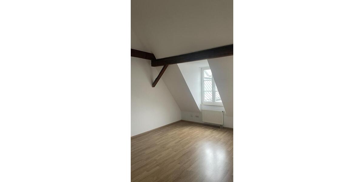 Etagenwohnung Lohmar - 2 Zimmer, 82 m&sup2;, 830&euro; | Angebot:26633961