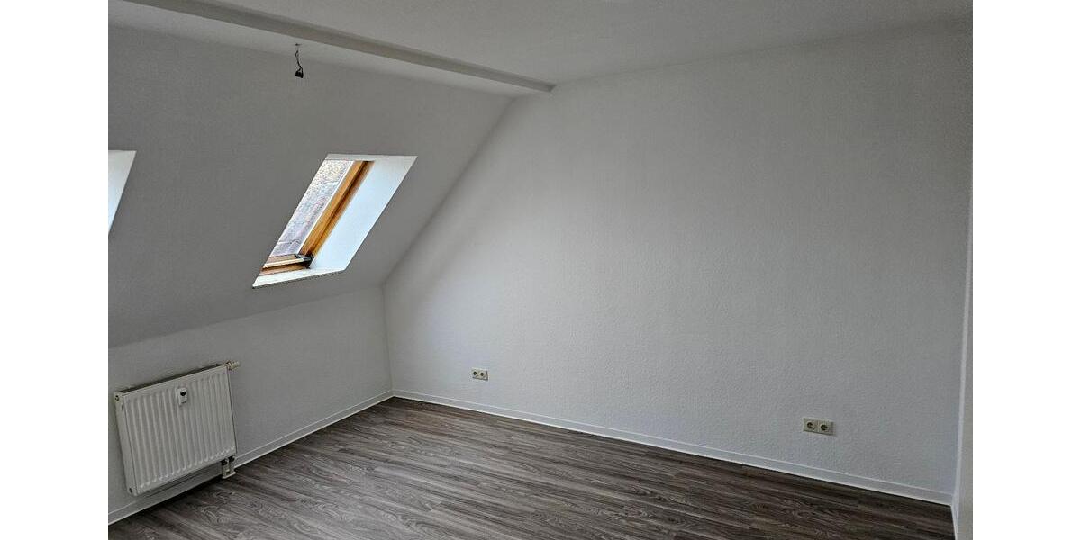 Dachgeschoßwohnung Merseburg - 2 Zimmer, 54 m&sup2;, 395&euro; | Angebot:23531731
