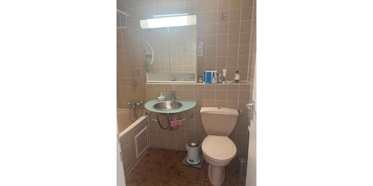 Etagenwohnung Leonberg - 2.5 Zimmer, 75 m&sup2;, 1.050&euro; | Angebot:26698177