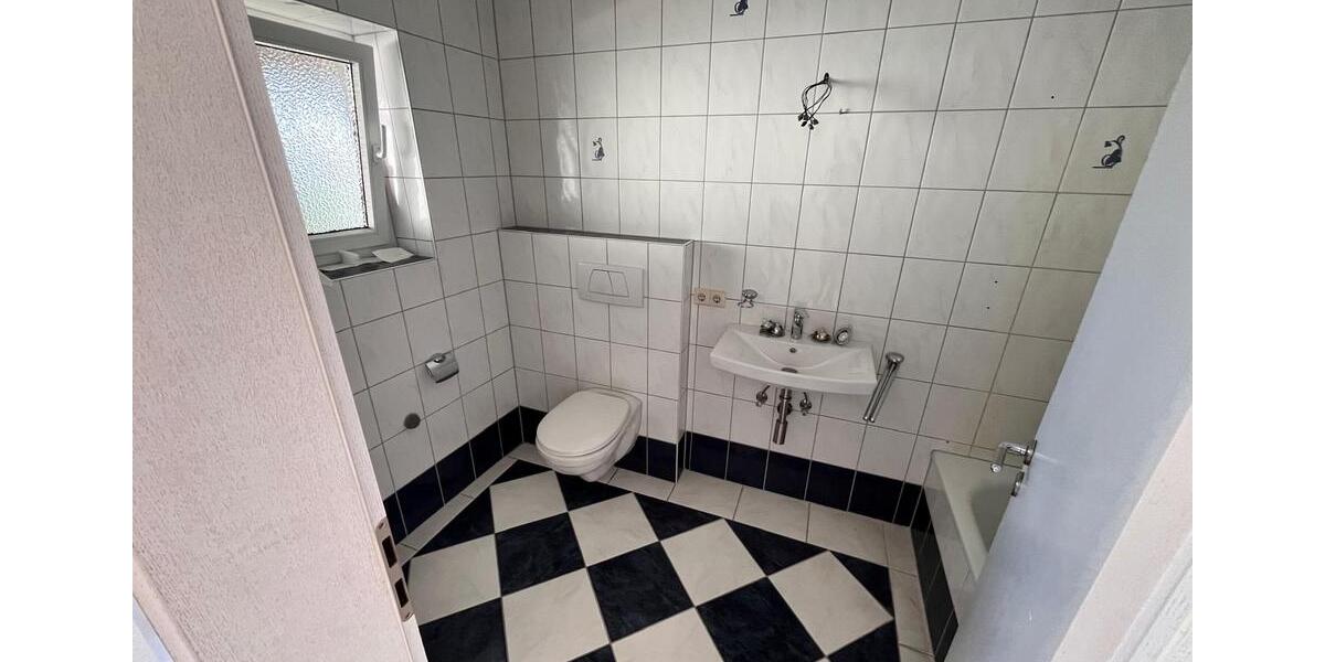 Dachgeschoßwohnung Ruhstorf an der Rott - 1 Zimmer, 45 m&sup2;, 550&euro; | Angebot:26697449