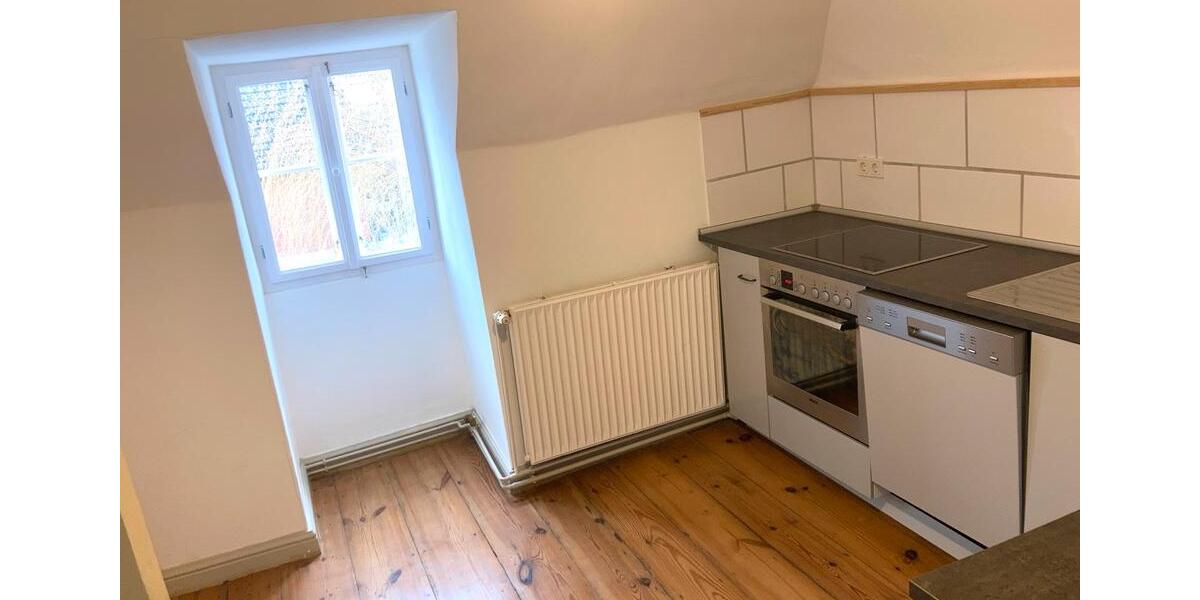 Etagenwohnung Uetersen - 4 Zimmer, 90 m&sup2;, 1.250&euro; | Angebot:25993811