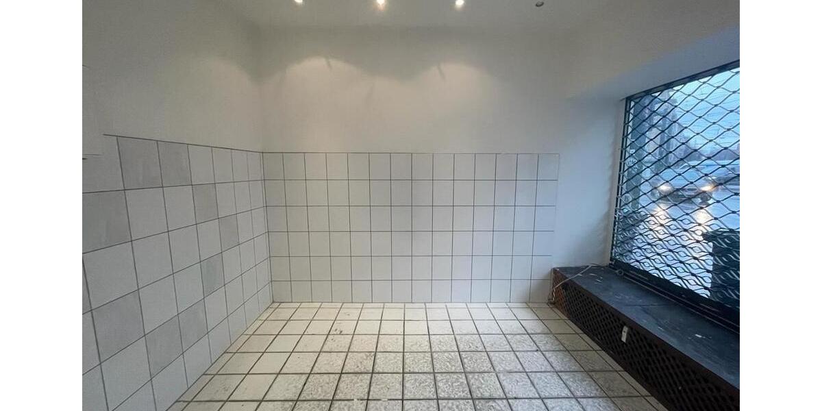 Gewerbeobjekt Düsseldorf Stadtbezirk 3 - 650&euro; | Angebot:26202363