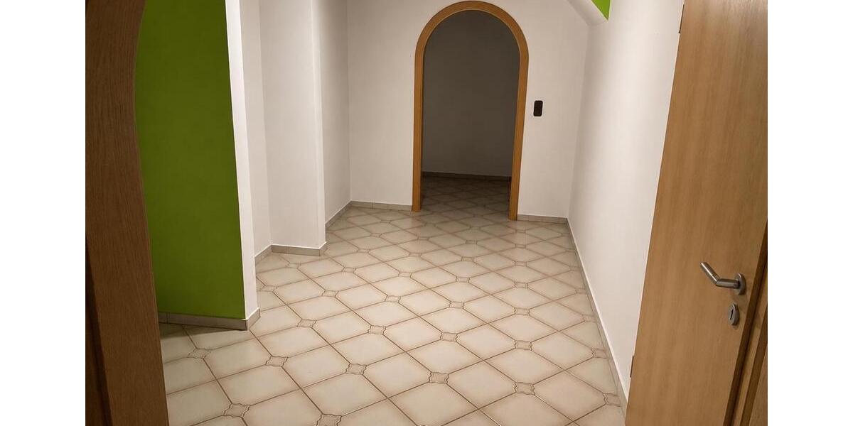 Etagenwohnung Winklarn - 4 Zimmer, 140 m&sup2;, 700&euro; | Angebot:26320607