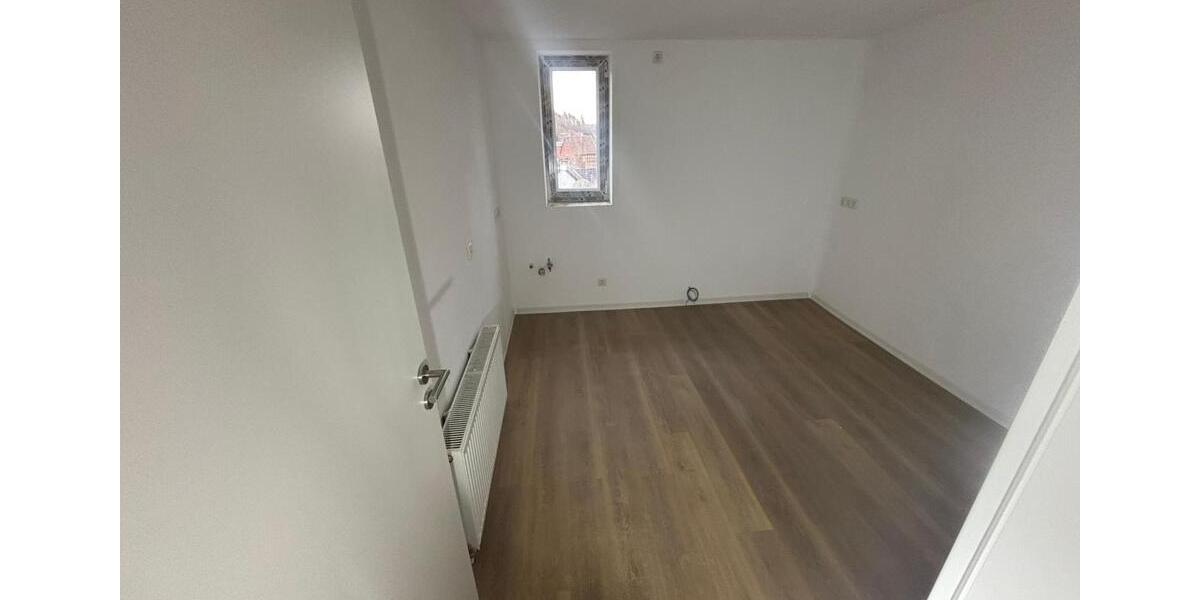 Etagenwohnung Vöhl - 3 Zimmer, 94 m&sup2;, 700&euro; | Angebot:25795148