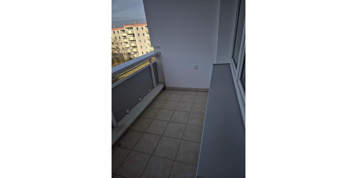 Etagenwohnung Großenhain - 3 Zimmer, 67 m&sup2;, 434&euro; | Angebot:24877913