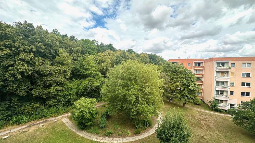 Etagenwohnung Weimar Schöndorf-Waldstadt - 3 Zimmer, 67 m&sup2;, 575&euro; | Angebot:27246495