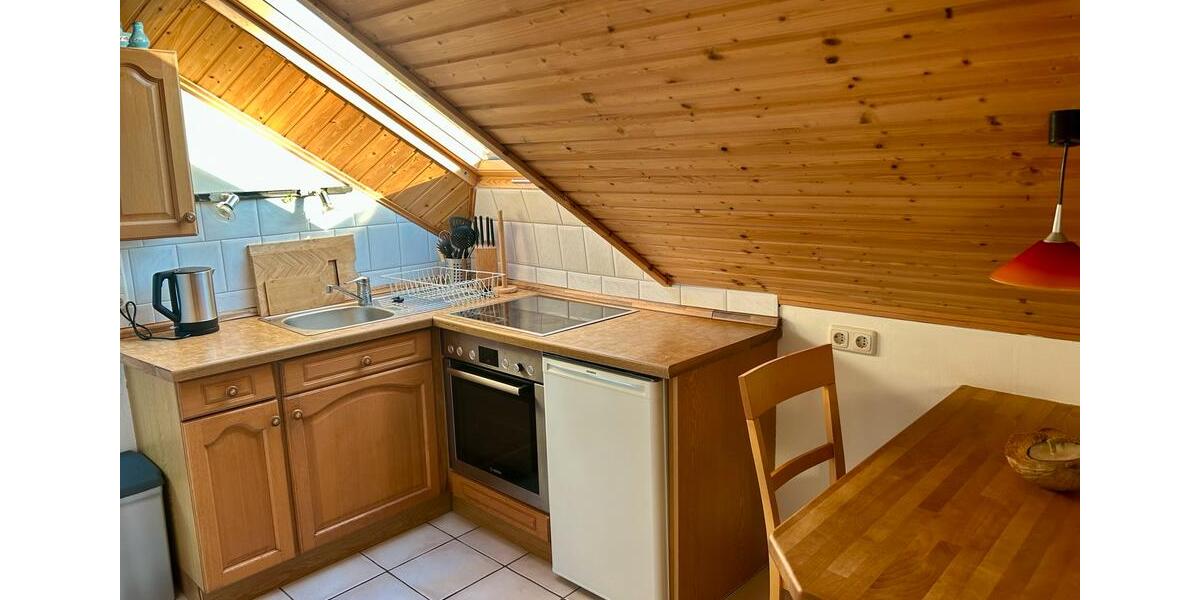 Dachgeschoßwohnung Stade Bützfleth - 2 Zimmer, 35 m&sup2;, 600&euro; | Angebot:24681921