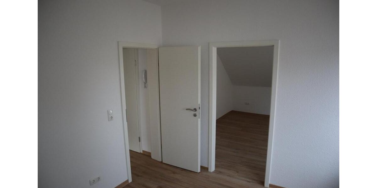 Dachgeschoßwohnung Thale - 5 Zimmer, 100 m&sup2;, 600&euro; | Angebot:25055379