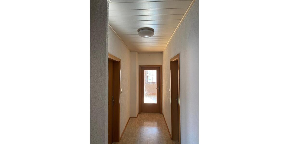 Etagenwohnung Pressath - 3 Zimmer, 105 m&sup2;, 850&euro; | Angebot:24294733