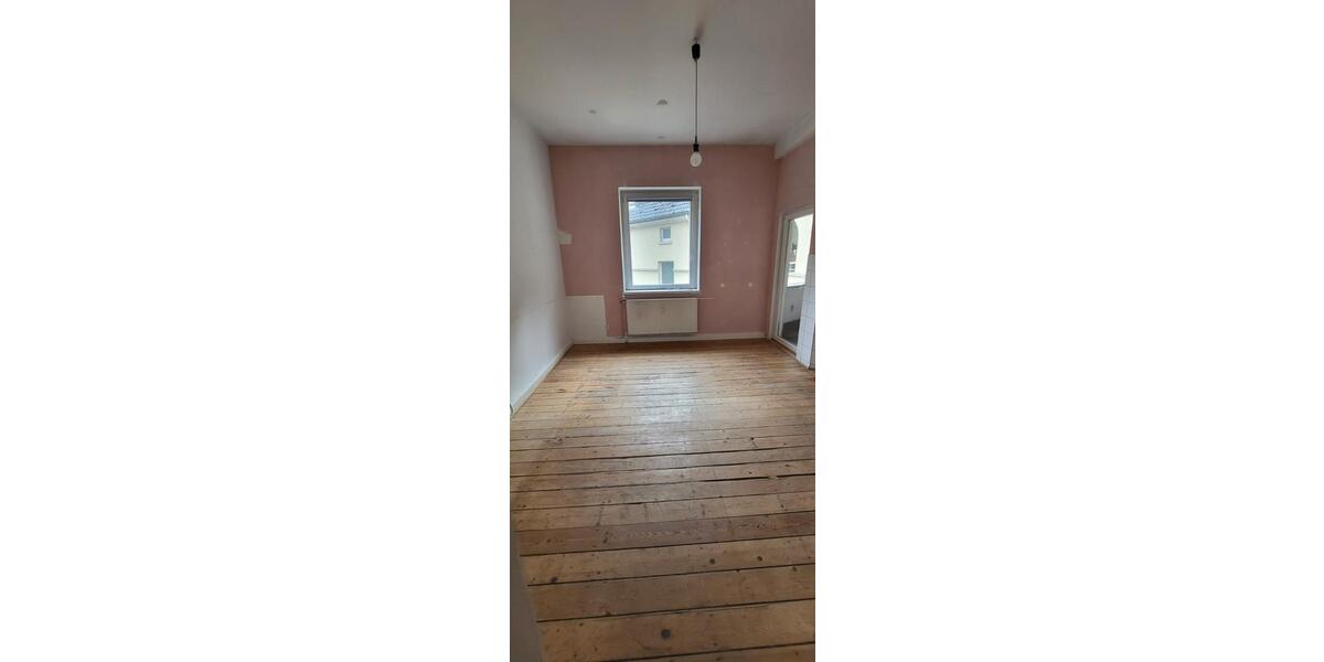 Etagenwohnung Mönchengladbach - 5 Zimmer, 135 m&sup2;, 1.100&euro; | Angebot:26133336