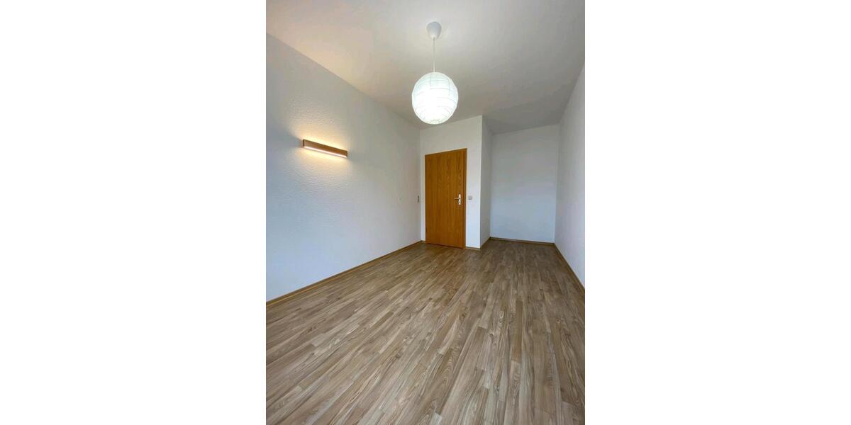 3- Raumwohnung mit Einbauküche 3 zimmer