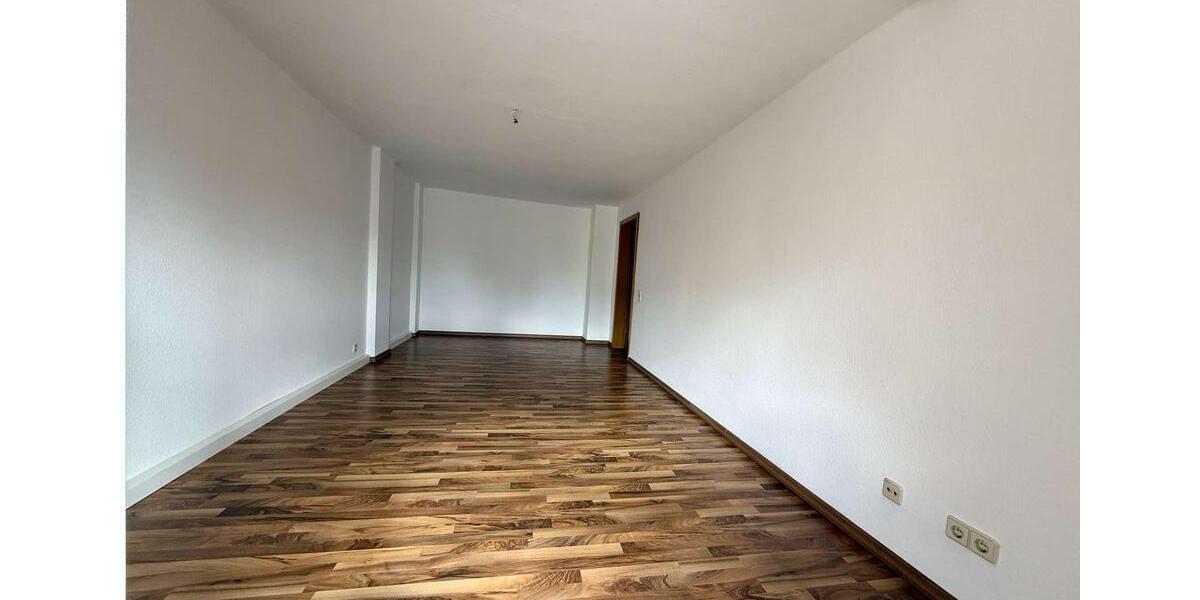 Etagenwohnung Döbeln - 4 Zimmer, 121 m&sup2;, 800&euro; | Angebot:26183314