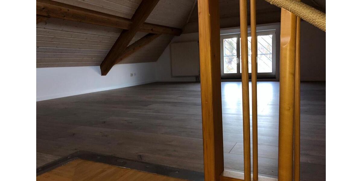 Dachgeschoßwohnung Waldshut-Tiengen Tiengen - 4 Zimmer, 110 m&sup2;, 800&euro; | Angebot:26364851