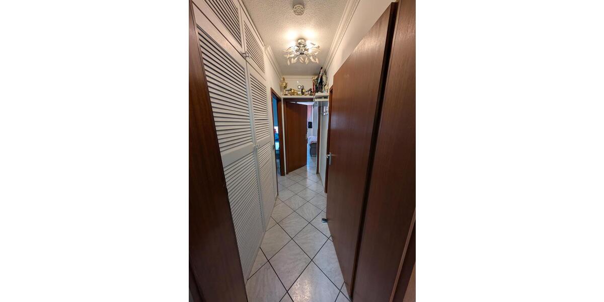 Etagenwohnung Mainz Gonsenheim - 3 Zimmer, 78 m&sup2;, 1.100&euro; | Angebot:26482395