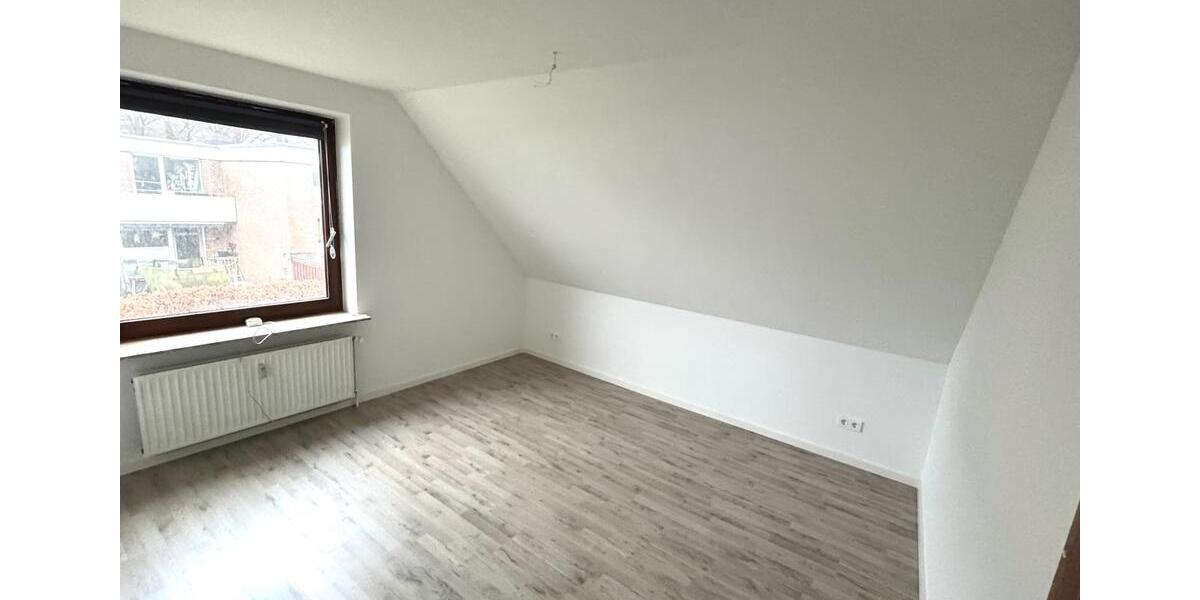 Etagenwohnung Bönningstedt - 3 Zimmer, 72 m&sup2;, 1.650&euro; | Angebot:26693779