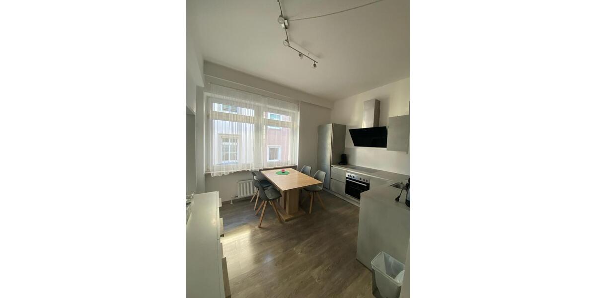 Etagenwohnung Simbach am Inn - 2.5 Zimmer, 90 m&sup2;, 1.500&euro; | Angebot:26636862