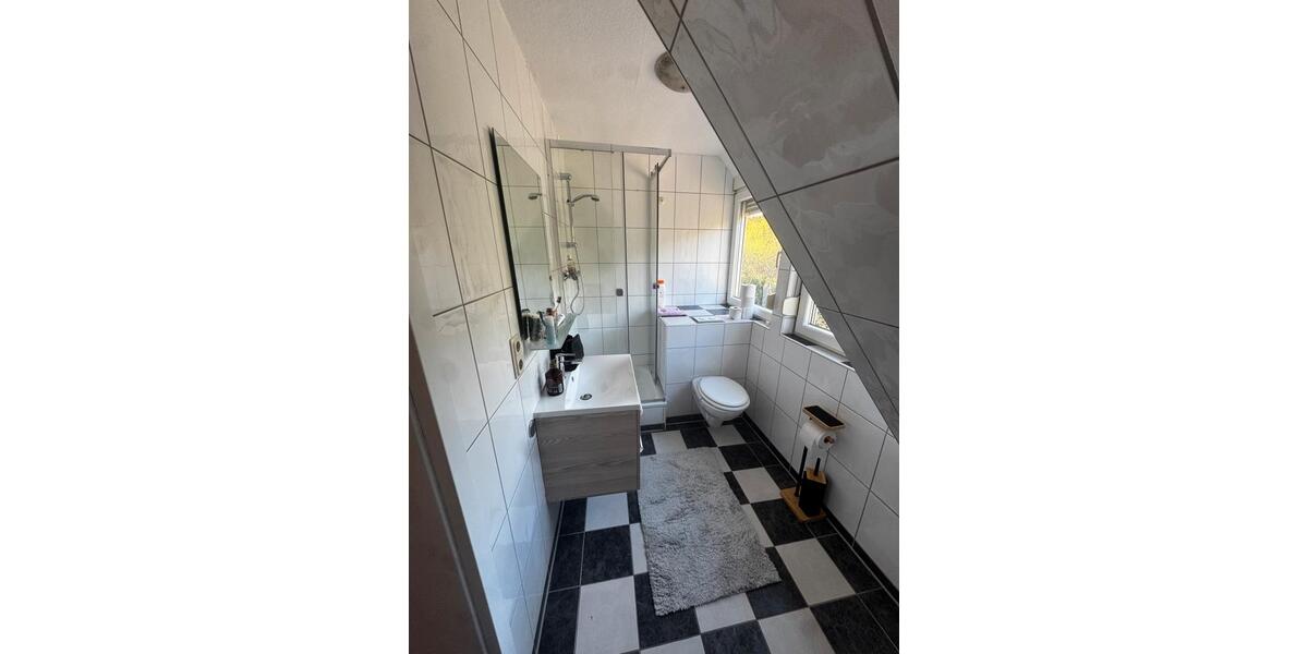 Wohnen auf Zeit Oldenburg Bloherfelde - 9 Zimmer, 18 m&sup2;, 400&euro; | Angebot:26635722
