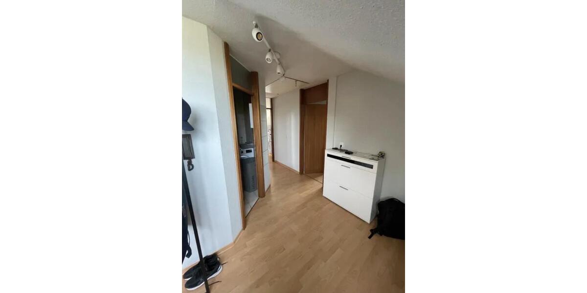 Dachgeschoßwohnung Ludwigsburg Oßweil - 2 Zimmer, 59 m&sup2;, 990&euro; | Angebot:25272114