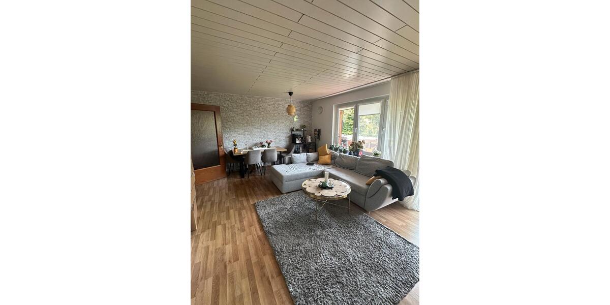 Erdgeschoßwohnung Bad Berleburg - 3 Zimmer, 82 m&sup2;, 900&euro; | Angebot:26524923