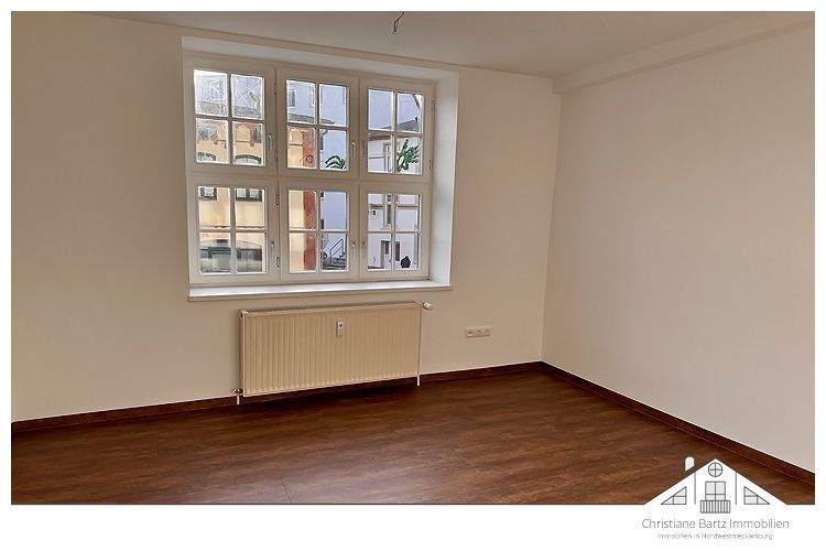 Etagenwohnung Wismar Altstadt - 2 Zimmer, 87 m&sup2;, 872&euro; | Angebot:24040573