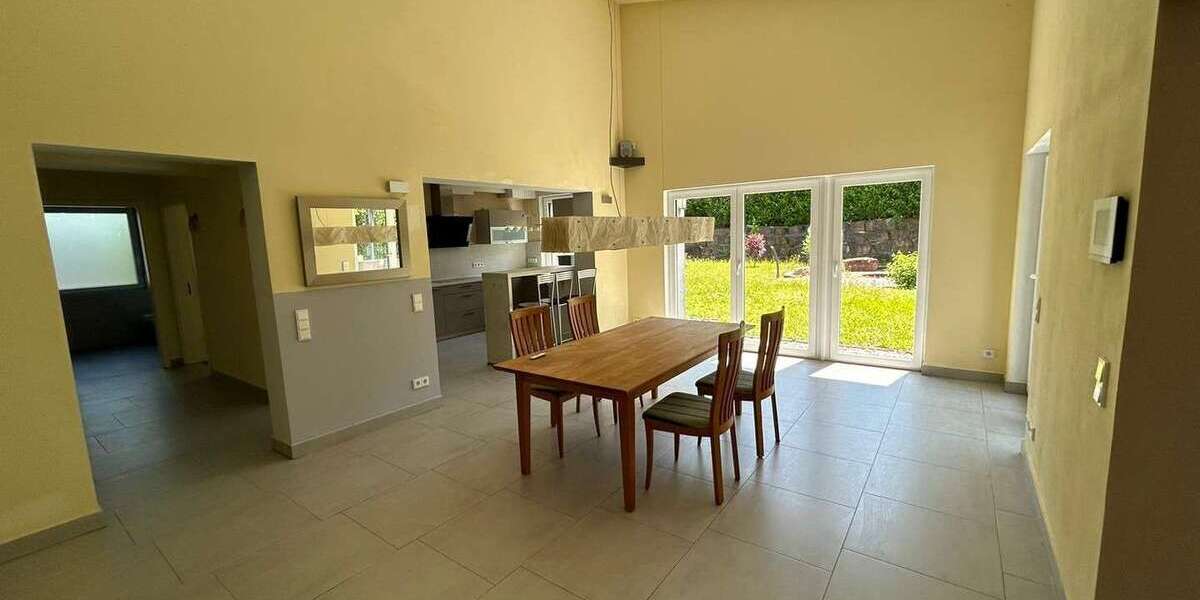 Wohnung zum Mieten in Weil im Schönbuch 1.880 € 144 m² 2 zimmer