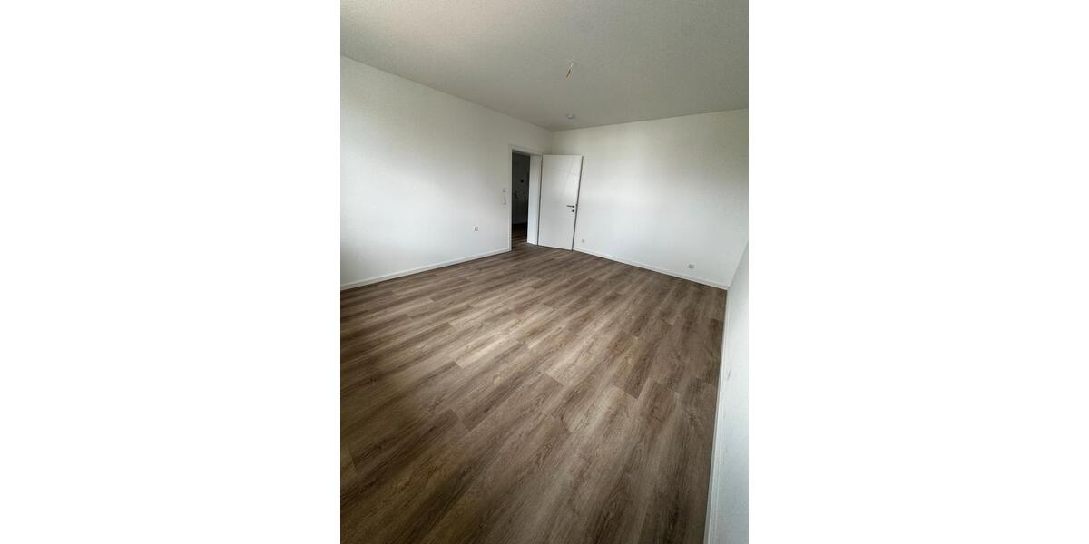 Etagenwohnung Hockenheim - 3 Zimmer, 90 m&sup2;, 1.250&euro; | Angebot:26498666