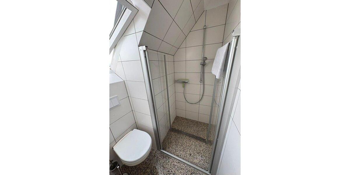 Dachgeschoßwohnung Kempten (Allgäu) - 1 Zimmer, 30 m&sup2;, 375&euro; | Angebot:26233551