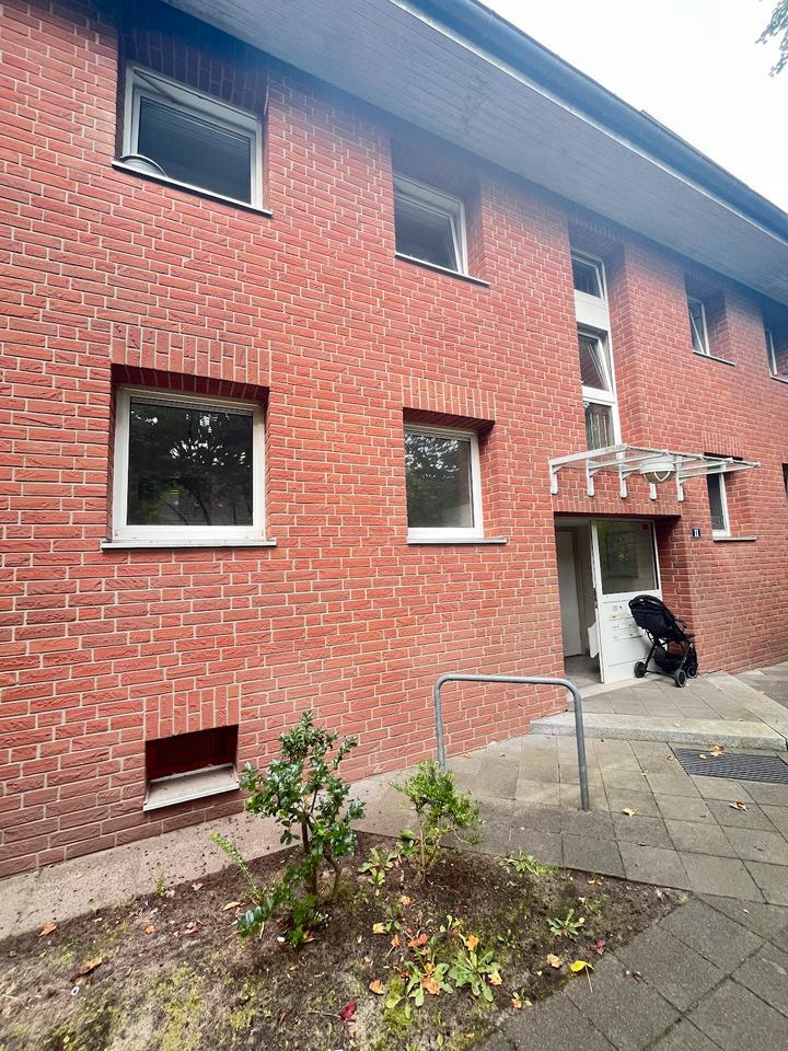 Schicke Erdgeschoßwohnung mit EBK und Wannenbad
