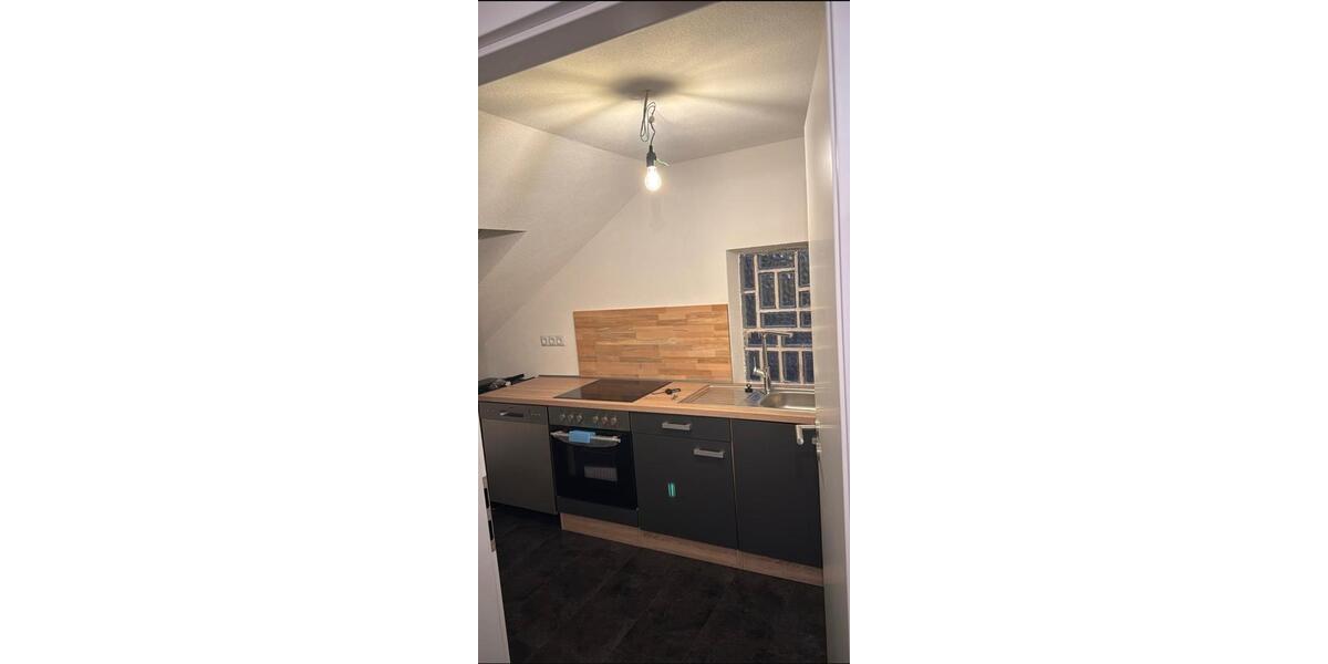 Dachgeschoßwohnung Sachsenheim - 2 Zimmer, 55 m&sup2;, 700&euro; | Angebot:24853855