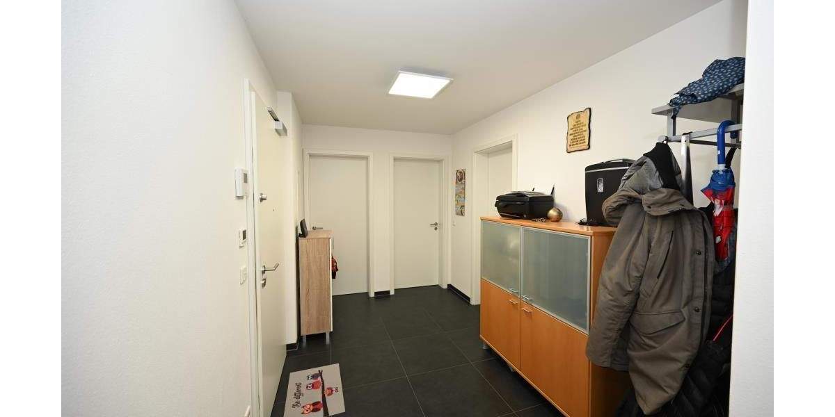 Neuwertige Wohnung im Stadtzentrum, auf Wunsch möbliert möglich! Neumarkt 4 zimmer