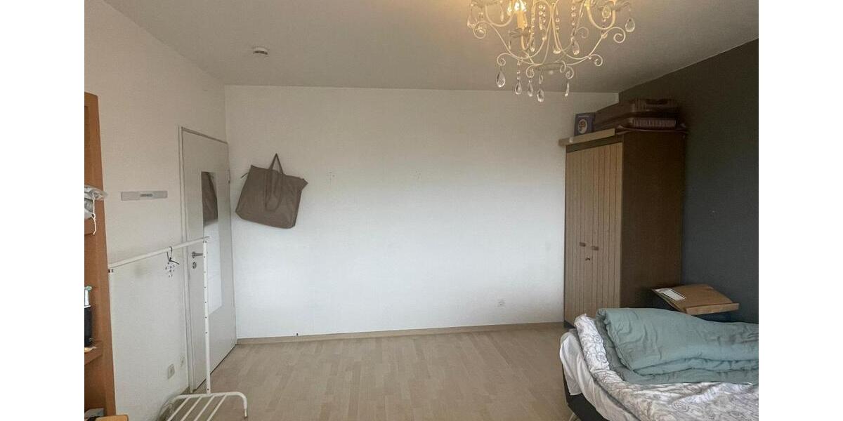 Etagenwohnung Bielefeld - 4 Zimmer, 25 m&sup2;, 407&euro; | Angebot:26563634