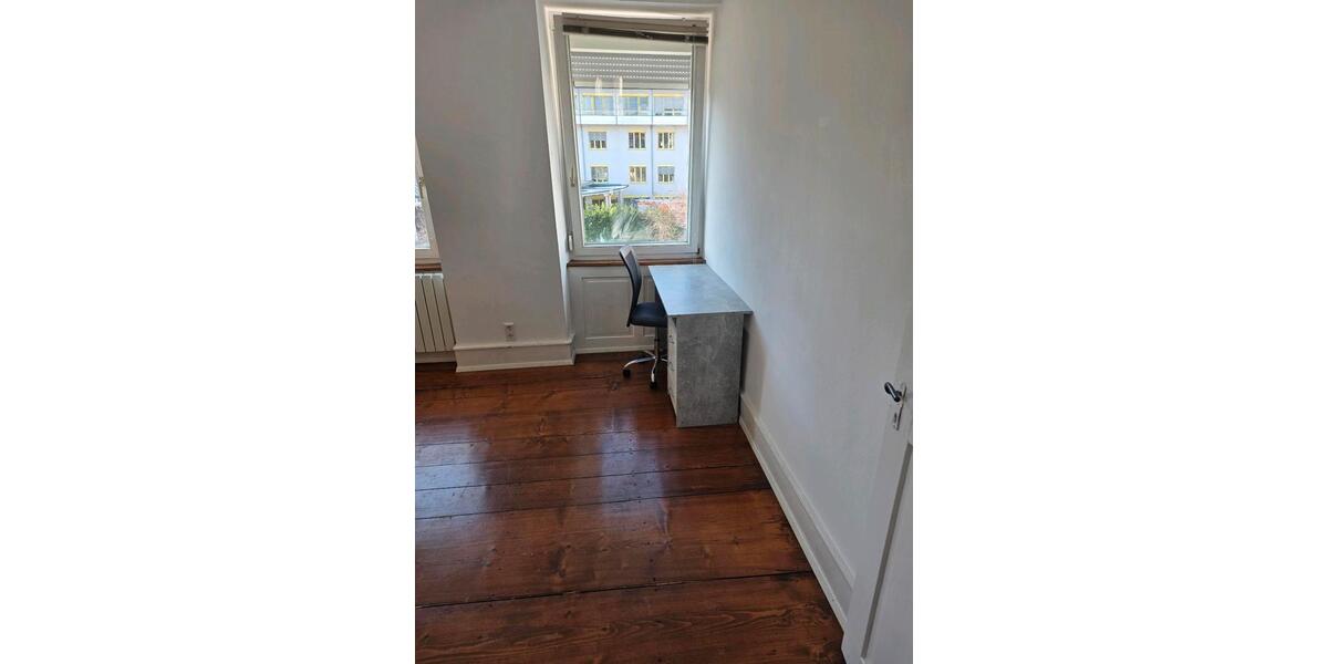 Wohnen auf Zeit Lörrach - 4 Zimmer, 80 m&sup2;, 600&euro; | Angebot:24634102