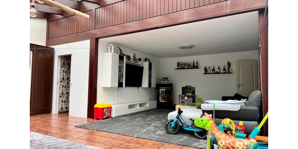 Bungalow Quickborn - 5 Zimmer, 185 m&sup2;, 1.750&euro; | Angebot:26037278