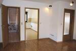 Helle 2-Zimmer-Dachgeschosswohnung mit Stadtblick, Balkon & Garage – 62 m² – bezugsfähig ab ca. 15.11.2025 2 zimmer
