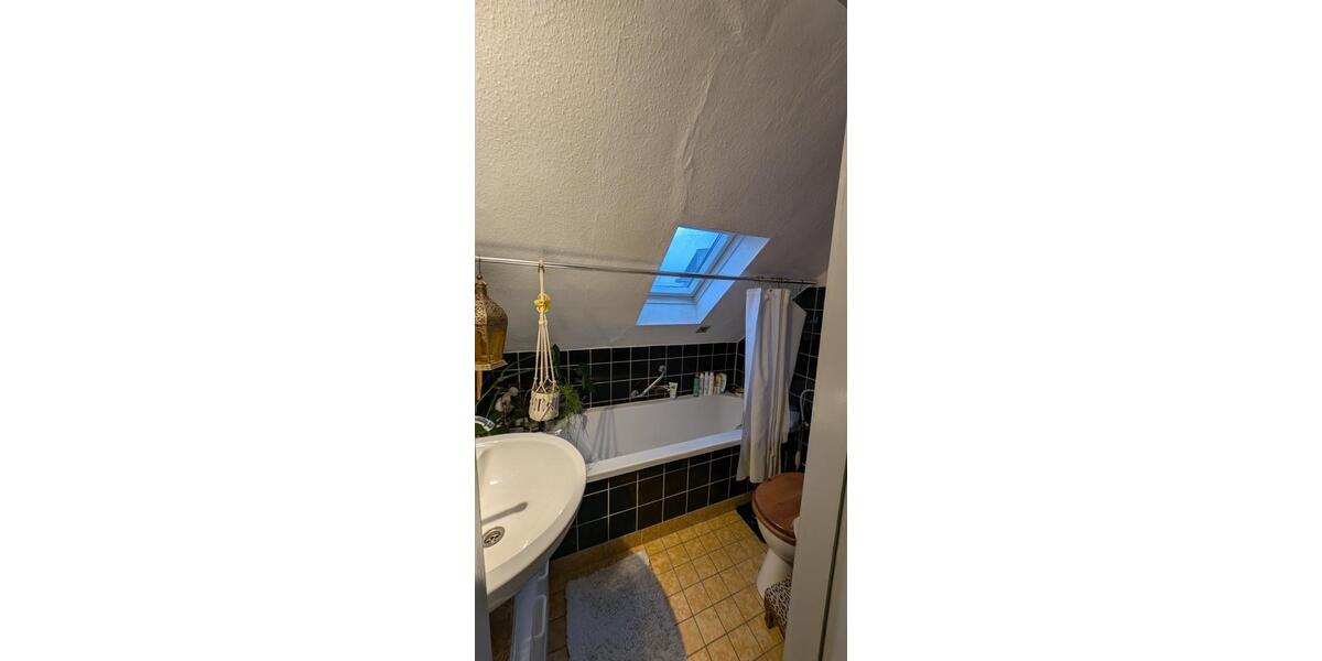 Dachgeschoßwohnung Köln Nippes - 1 Zimmer, 68 m&sup2;, 1.190&euro; | Angebot:24353618