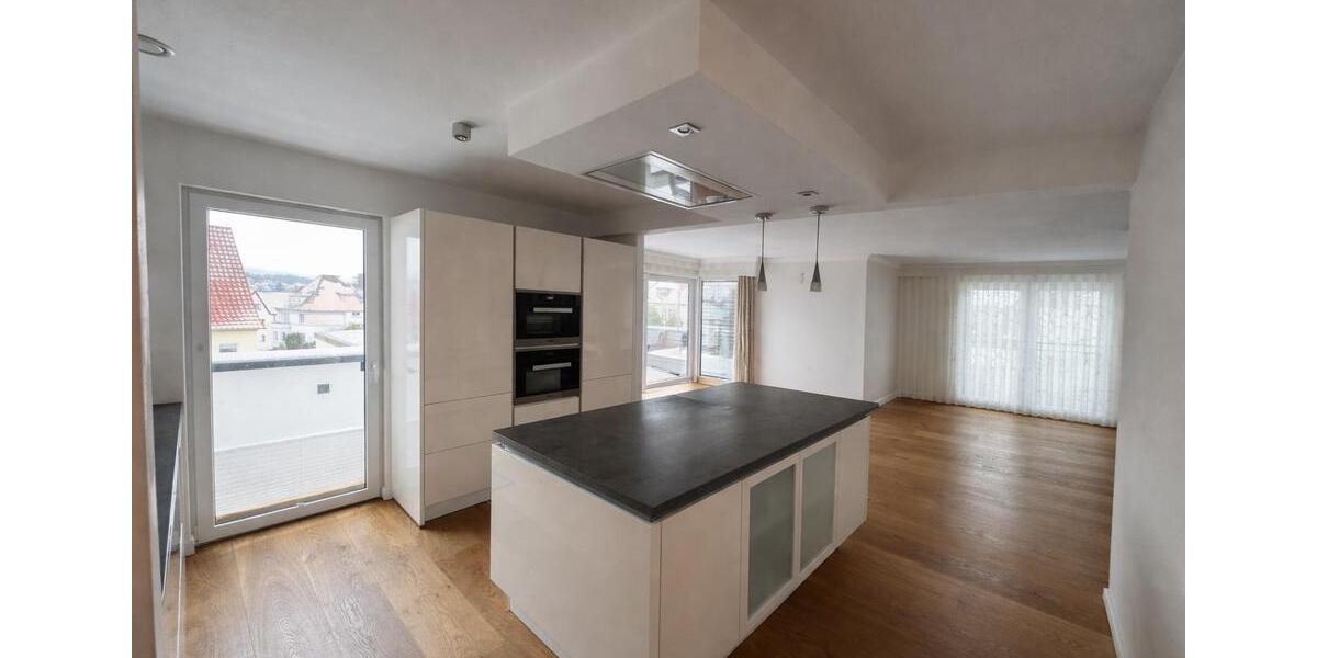 Einfamilienhaus Detmold - 3 Zimmer, 142 m&sup2;, 1.500&euro; | Angebot:25644448