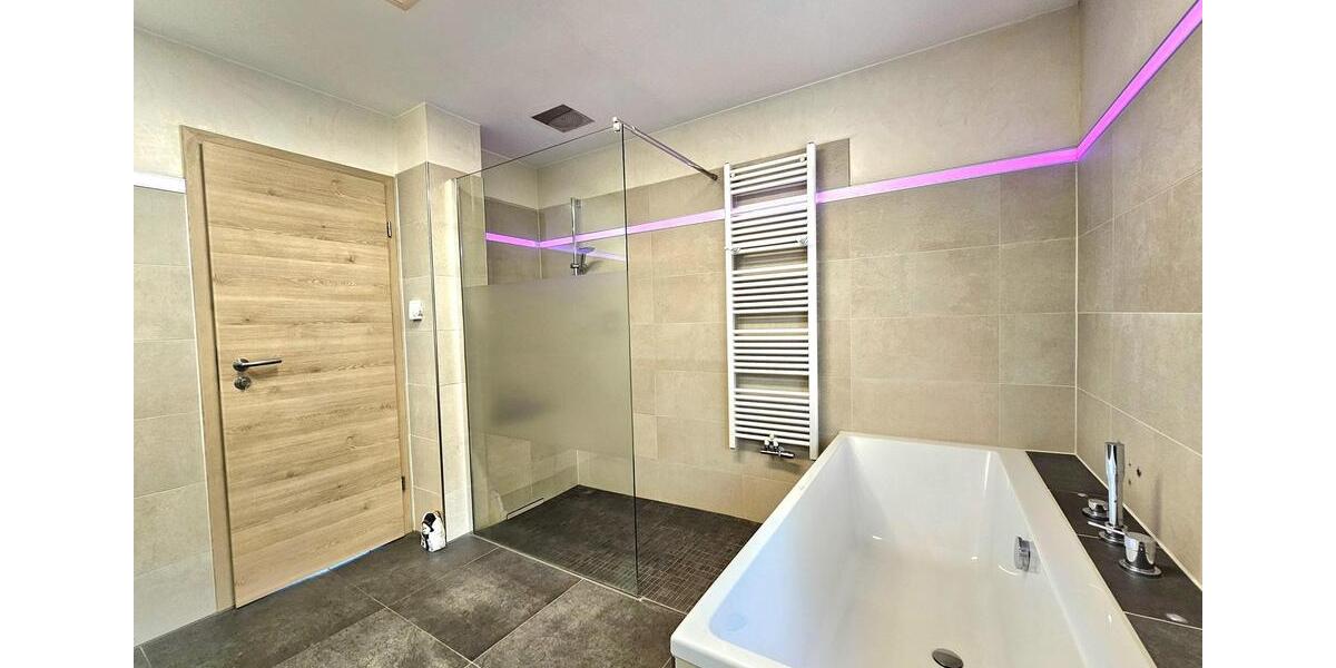 Mehrfamilienhaus, Wohnhaus Bad Soden-Salmünster Salmünster - 7.5 Zimmer, 310 m&sup2;, 2.490&euro; | Angebot:26508540