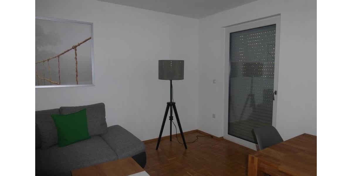 Hochparterre Würzburg Heuchelhof - 2 Zimmer, 64 m&sup2;, 965&euro; | Angebot:26673525