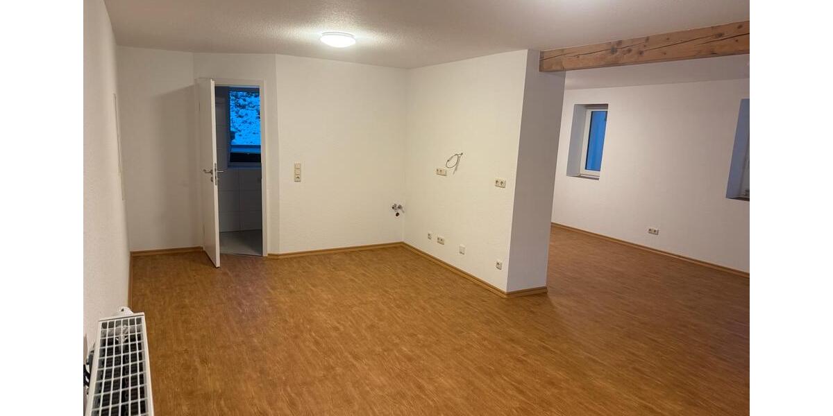 Hochparterre Weimar (Lahn) - 1 Zimmer, 45 m&sup2;, 415&euro; | Angebot:26624544