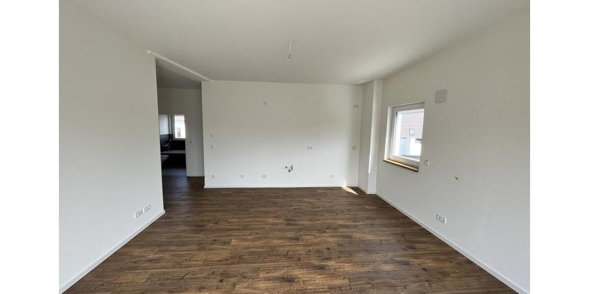 Etagenwohnung Nauen - 4 Zimmer, 90 m&sup2;, 1.330&euro; | Angebot:26646412