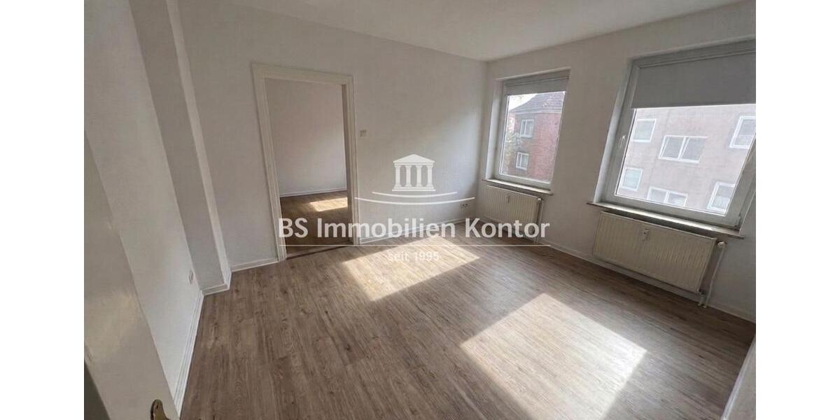 Dachgeschoßwohnung Emden - 2 Zimmer, 49 m&sup2;, 400&euro; | Angebot:26548053
