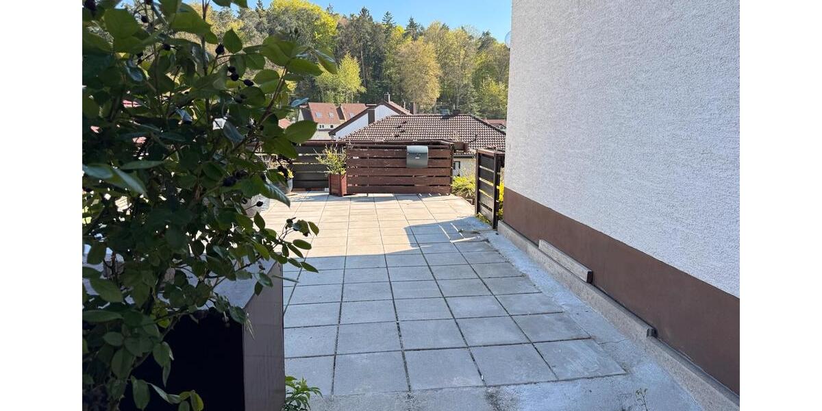 Etagenwohnung Kaiserslautern Betzenberg - 5 Zimmer, 126 m&sup2;, 1.350&euro; | Angebot:26464918